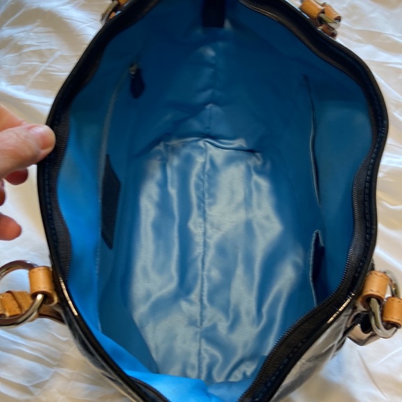 Coach F14663 Black Patent Leather Tote LG C Embossed blonde leather straps EUC - Picture 8 of 17